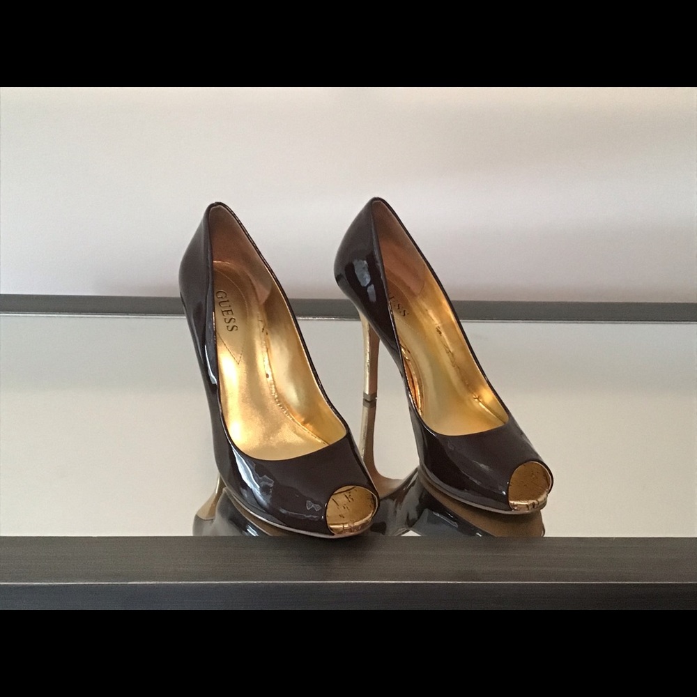 Guess by Marciano WGDaniel Pumps